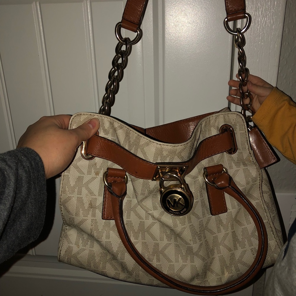 Michael kors purse